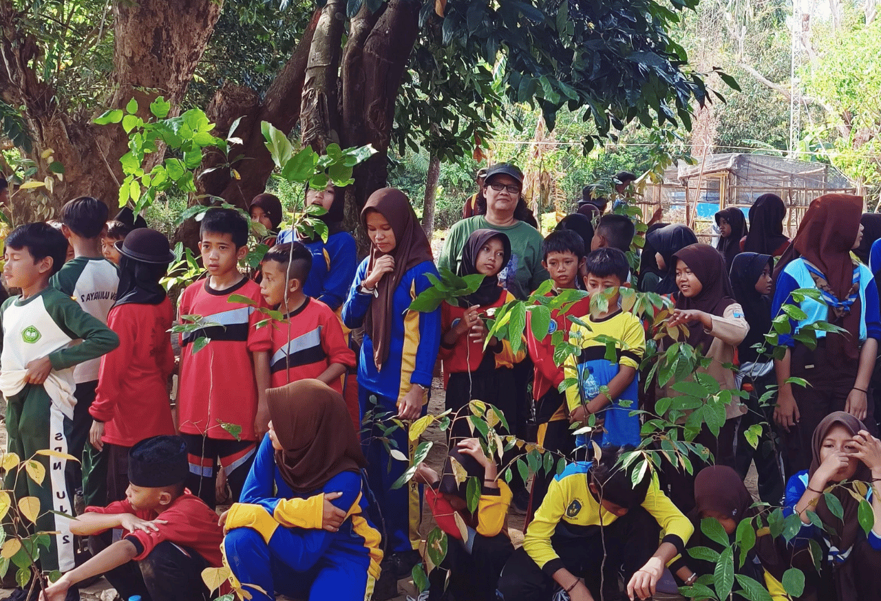 Edukasi dan Pemberdayaan Masyarakat