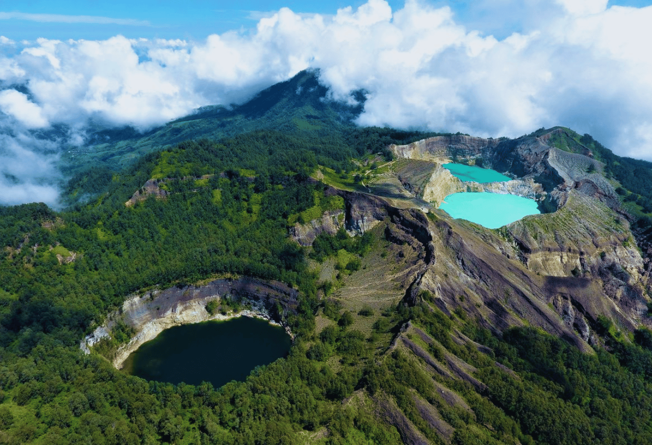 Taman Nasional Kelimutu